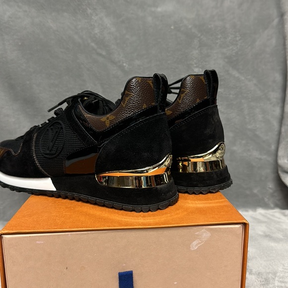 Louis Vuitton Run Away Sneakers Size 38 1/2 - Picture 3 of 8